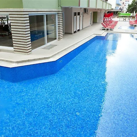 Apartmanhotel Royalisa 3*